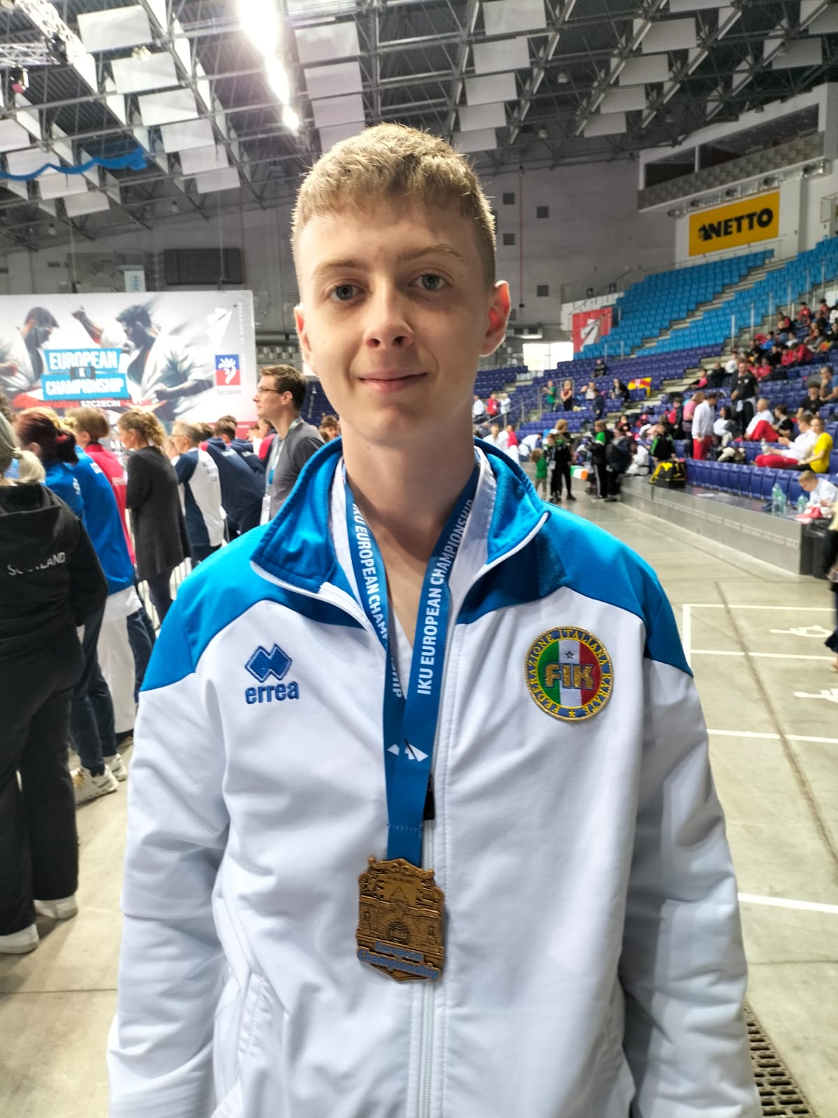 Al momento stai visualizzando Szczecin: Italia padrona d’Europa nel karate tra gli italiani un nibionnese Daniele Bassani